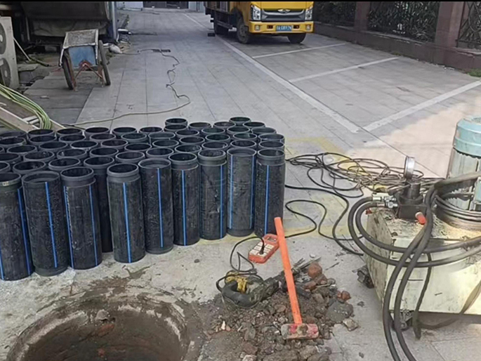 浏阳PE置换管厂家 DN315置换管 非开挖管短管置换